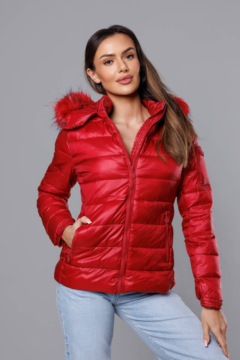 Krátká červená dámská zimní bunda (YP-20129-8) odcienie czerwieni M (38)