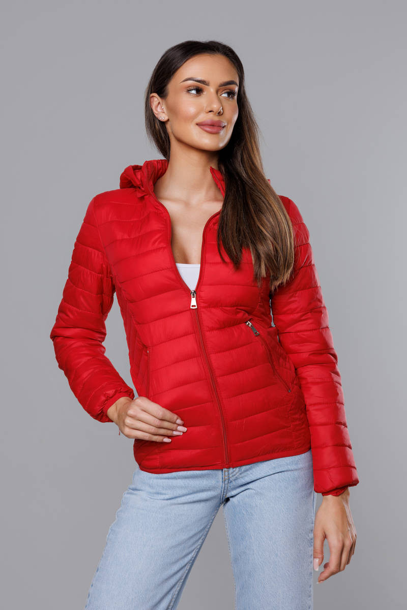 Červená prošívaná dámská bunda s kapucí (B0124-4) odcienie czerwieni L (40)