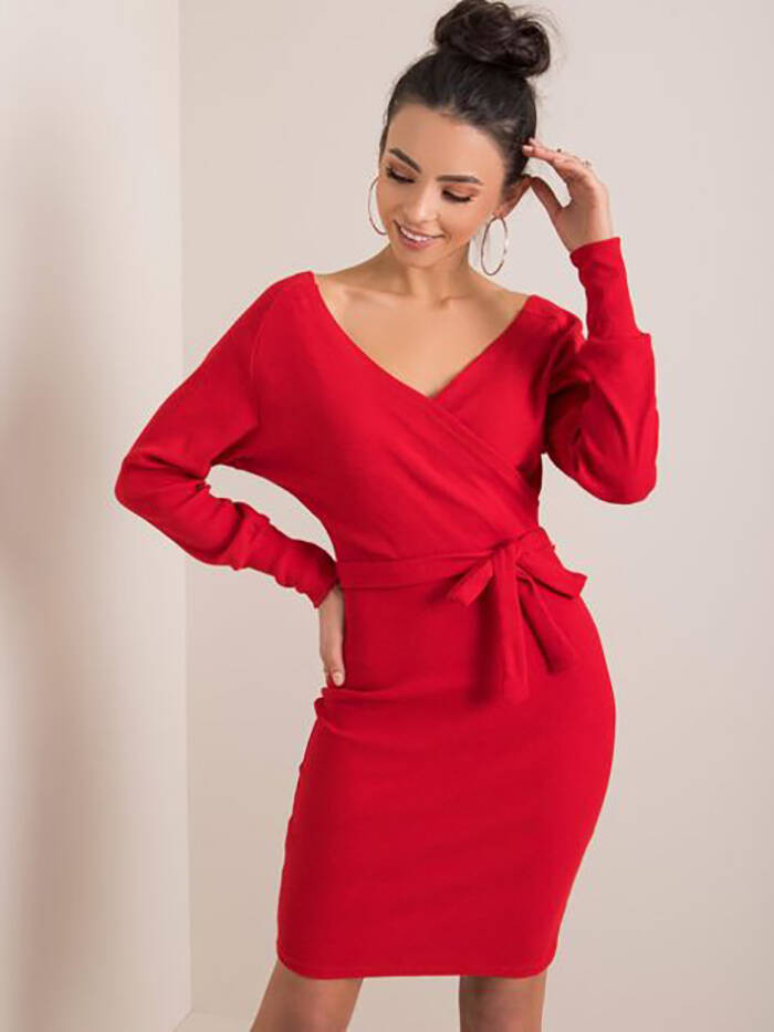 Červené dámské šaty s přeloženým obálkovým výstřihem Rue Paris (5297-09) odcienie czerwieni S (36)