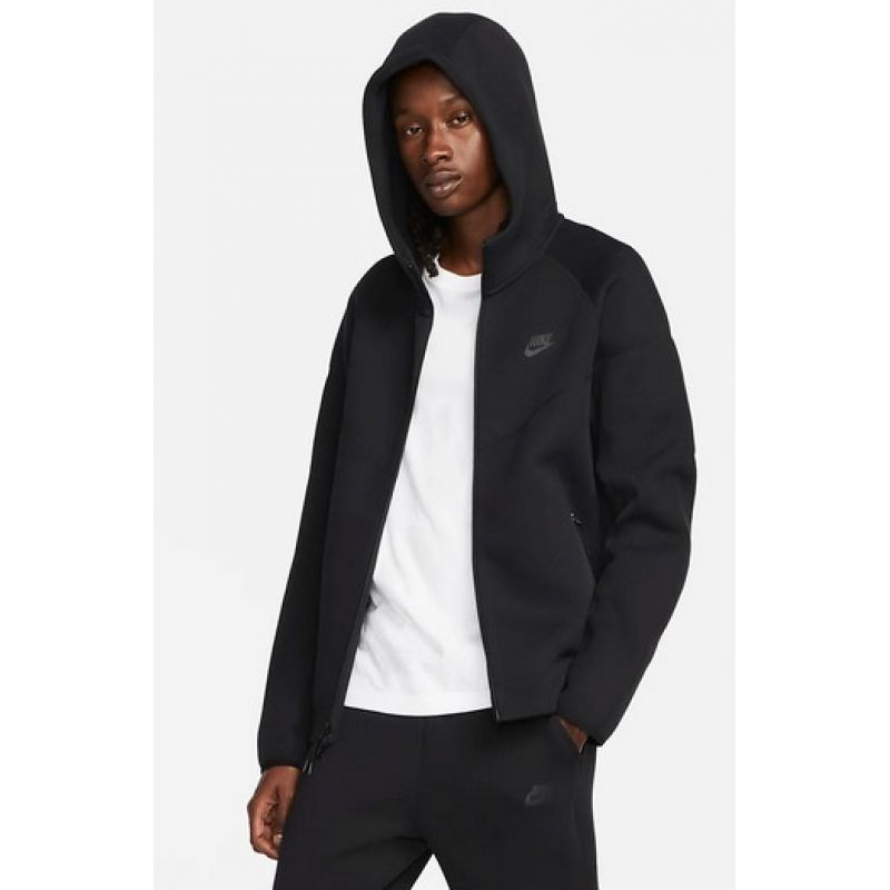 Nike Tech Fleece M FB7921-010 S (173 cm)