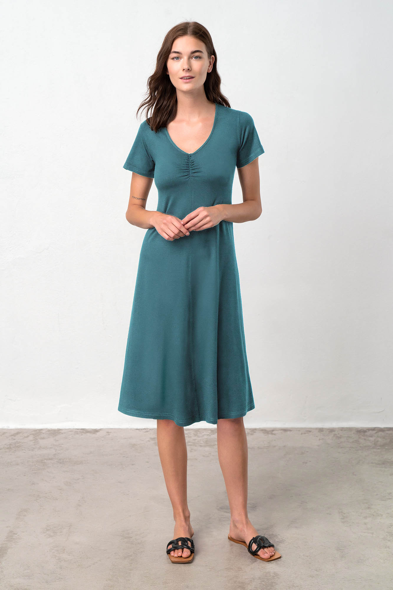 Vamp - Pohodlné dámské šaty – Syrah 18483 - Vamp green atlantic S