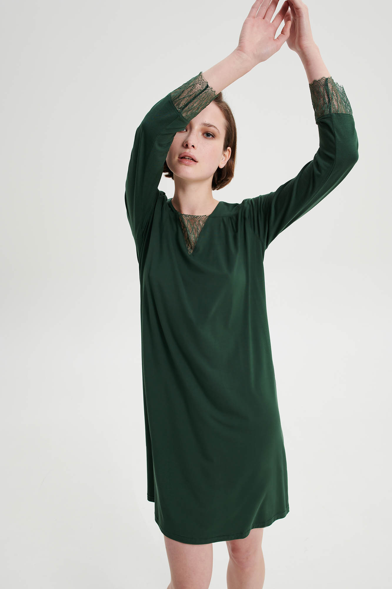 Vamp - Noční košile s krajkou 19051 - Vamp green magnolia XXL