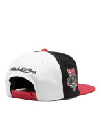 Mitchell & Ness Chicago Bulls NBA Core I Snapback Kšiltovka HHSS6742-CBUYYPPPWHRD