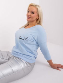 Světle modrá halenka plus size s kapsou