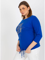 Tmavě modrá halenka plus size s aplikací a potiskem