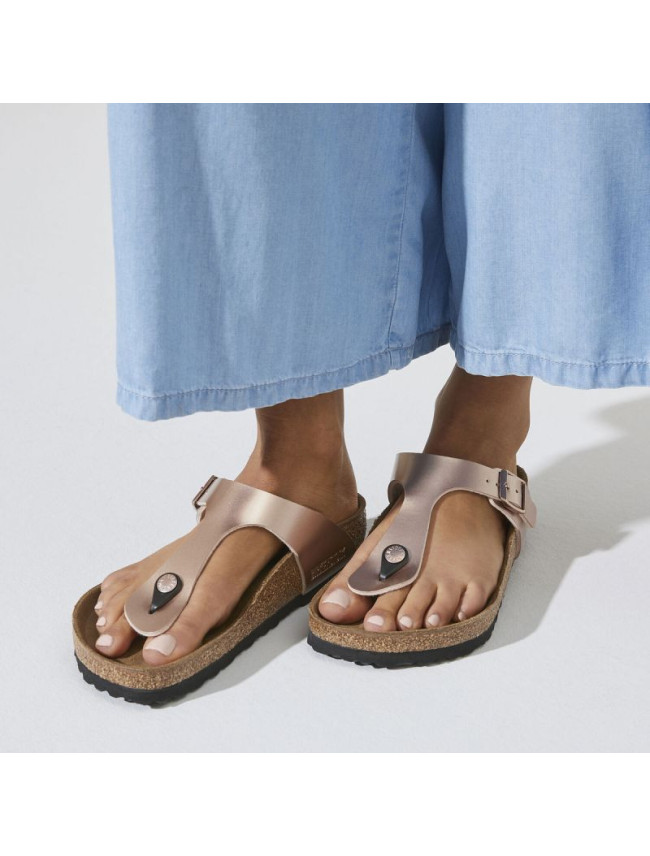 Dámské nazouváky / žabky Gizeh BS 1023943 Hnědá - Birkenstock