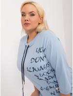 Světle modrá halenka plus size s 3/4 rukávy