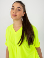 Fluo žlutá hladká halenka plus size s výstřihem