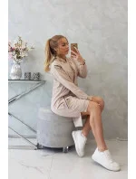 Šaty s nápisem neomezená béžová