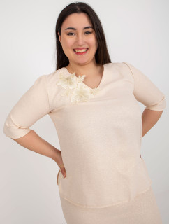 Světle broskvová halenka plus size s krajkou